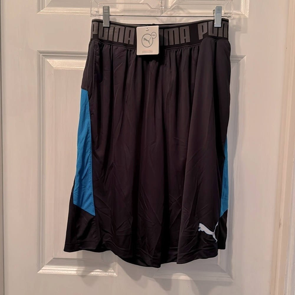 Puma cry cell men’s shorts NWT L